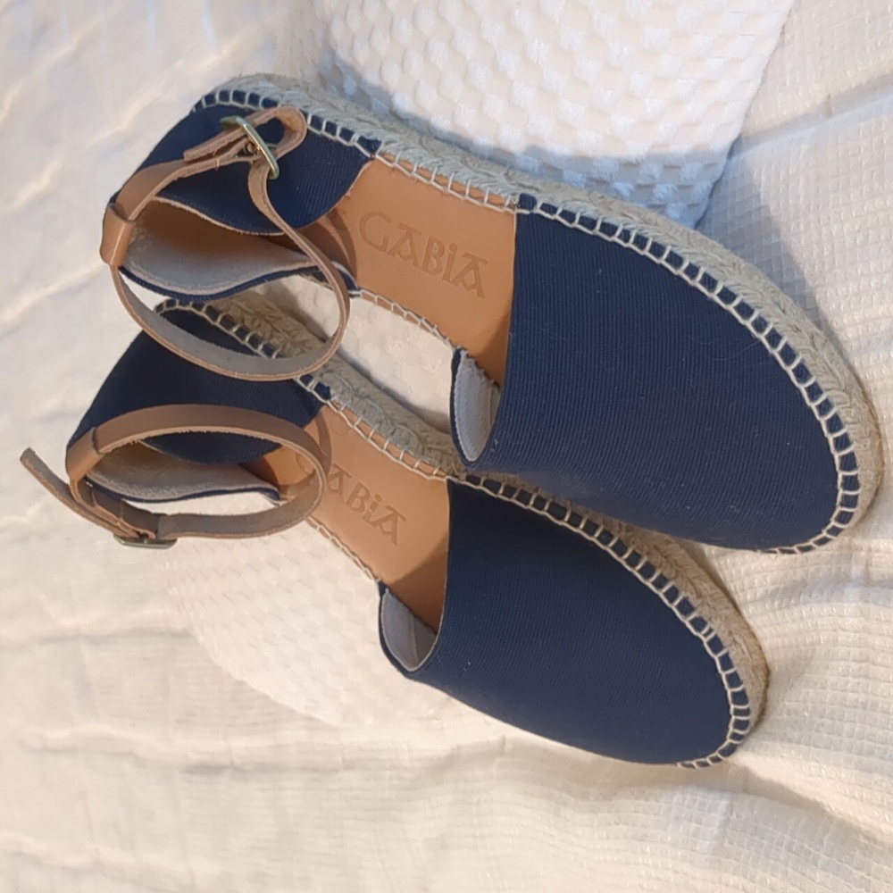 New Pare Gabia Espadrilles, Size 39